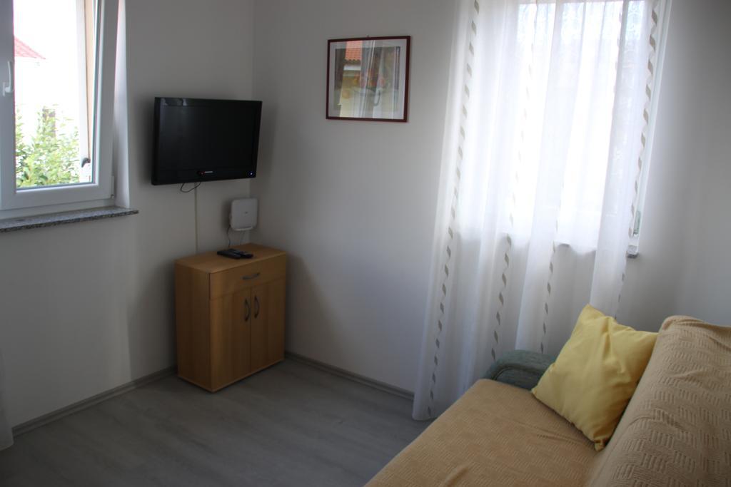 Mediterranean Oasis Apartments Baška Δωμάτιο φωτογραφία
